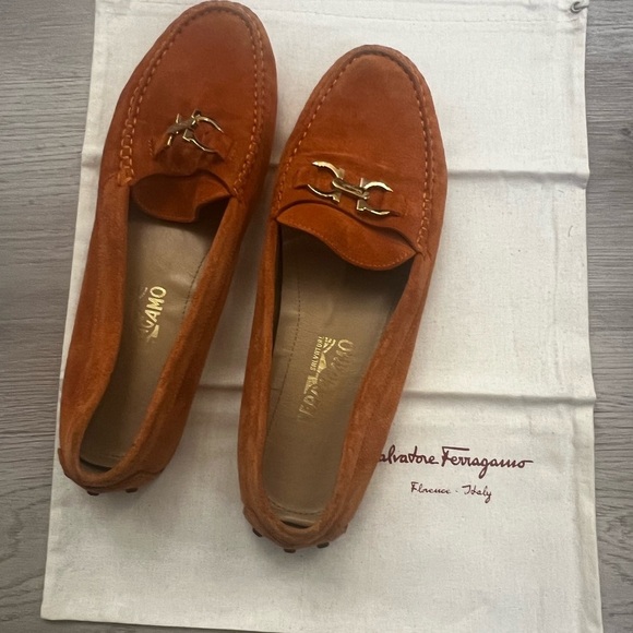 Salvatore Ferragamo - SABA suede loafer slips on women size 10.5M - Picture 2 of 8
